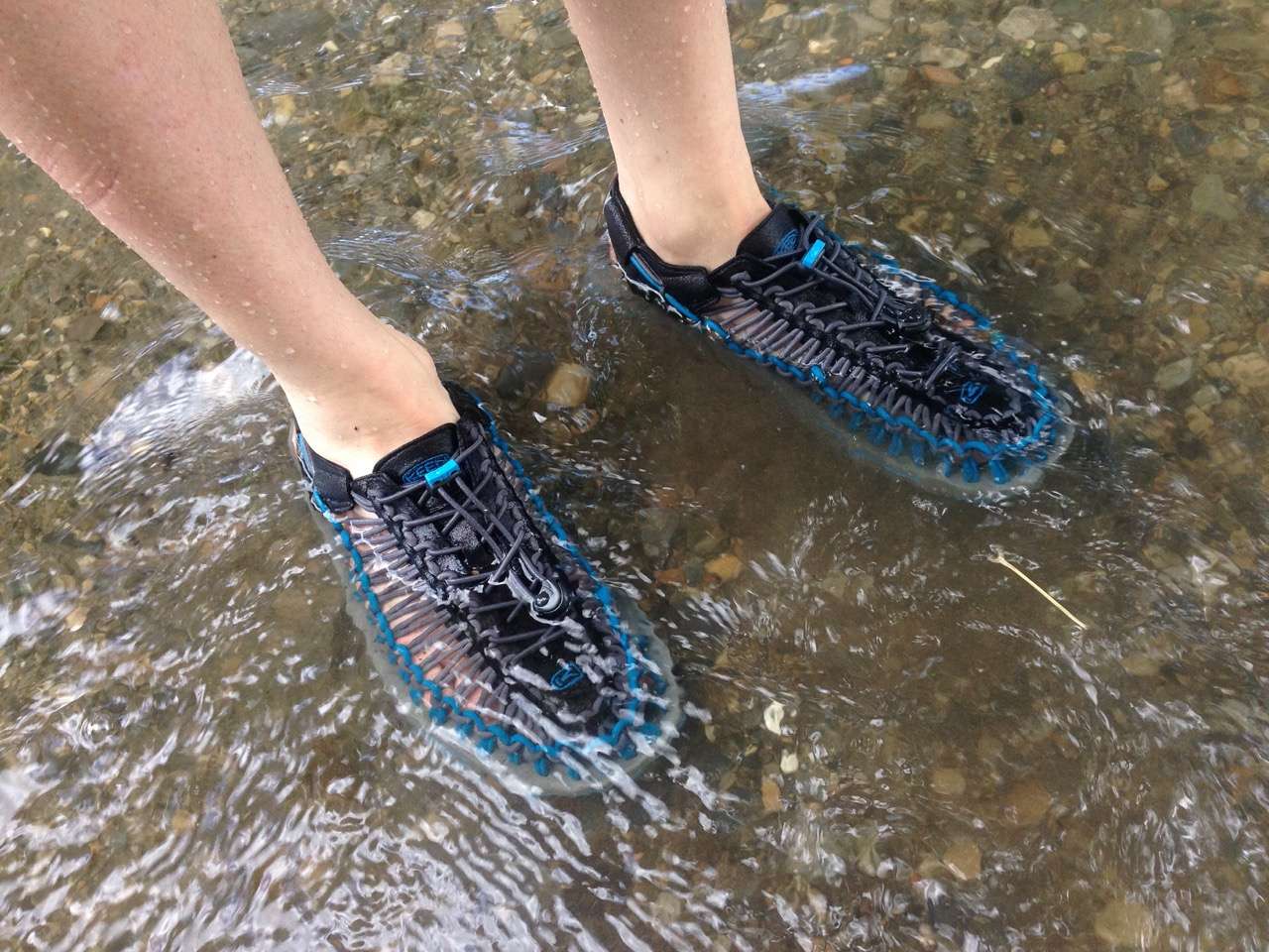 keen uneek water shoes