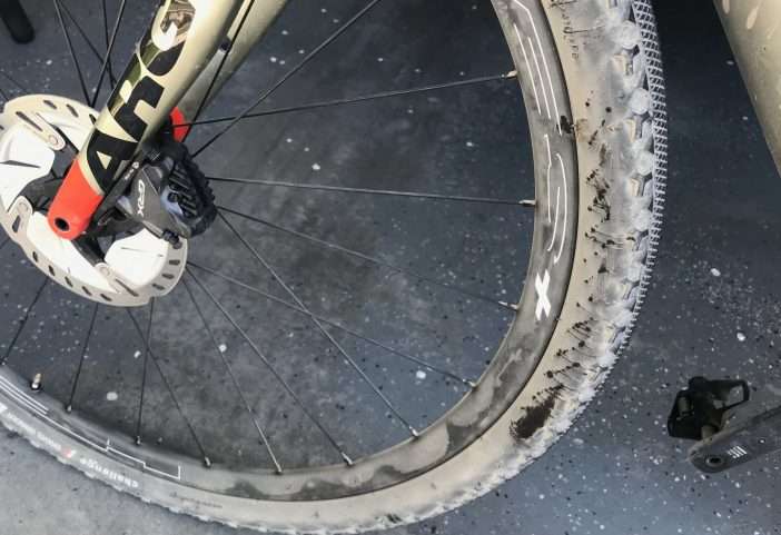Challenge Gravel Grinder TLR's Weeping Sidewalls