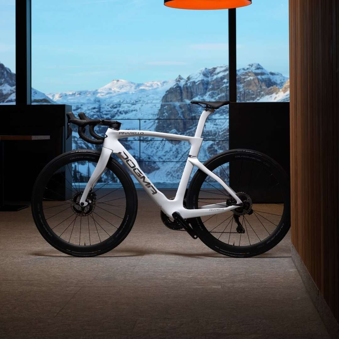 An Obsession with White Road Bikes 