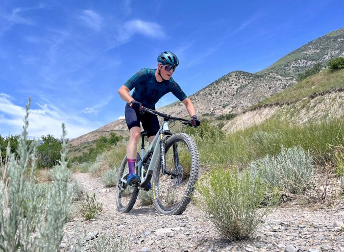 Trek Velocis MIPS Helmet Review - Yeti SB120