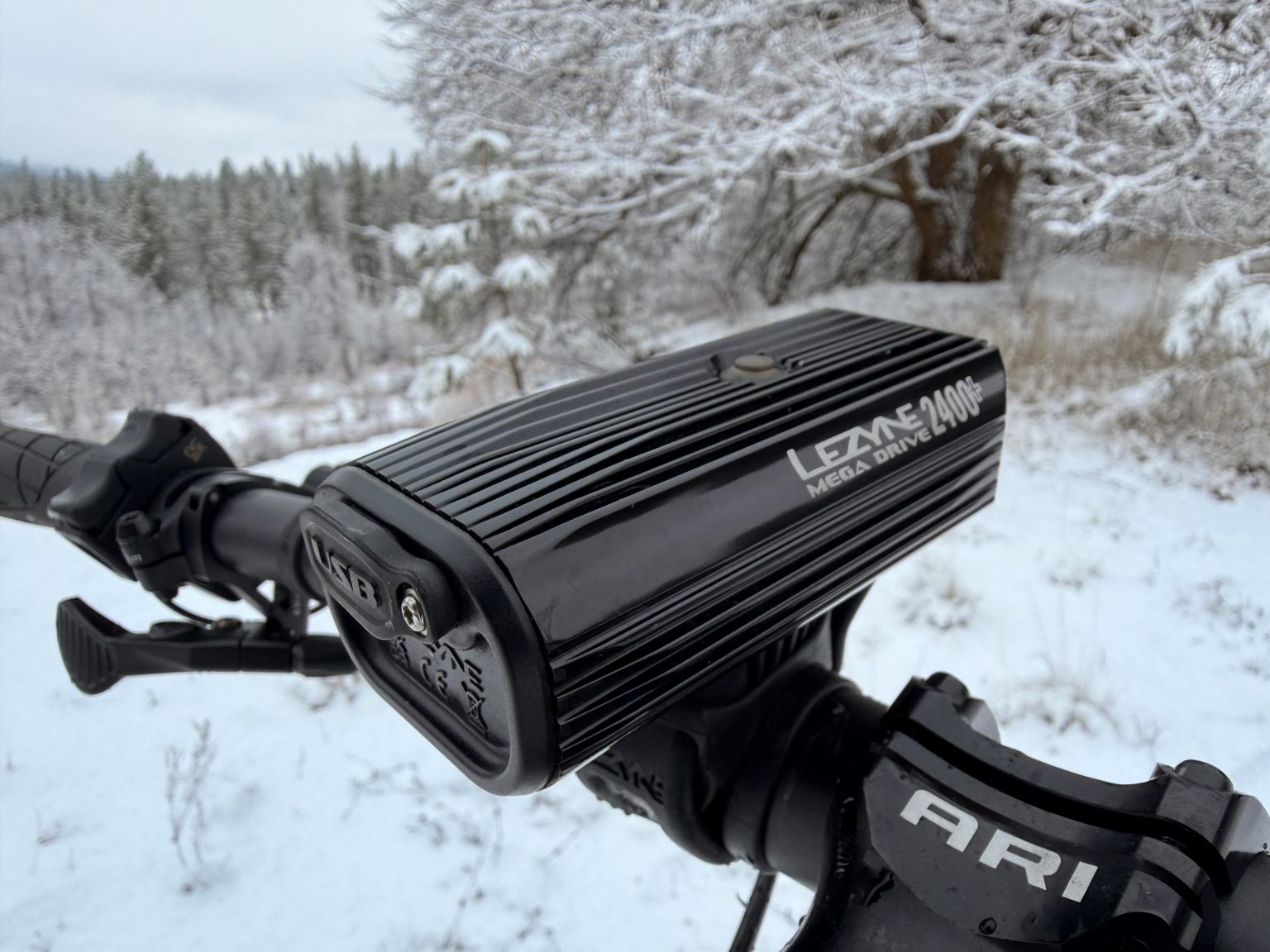 Lezyne Mega Drive 2400+ Bike Light Review
